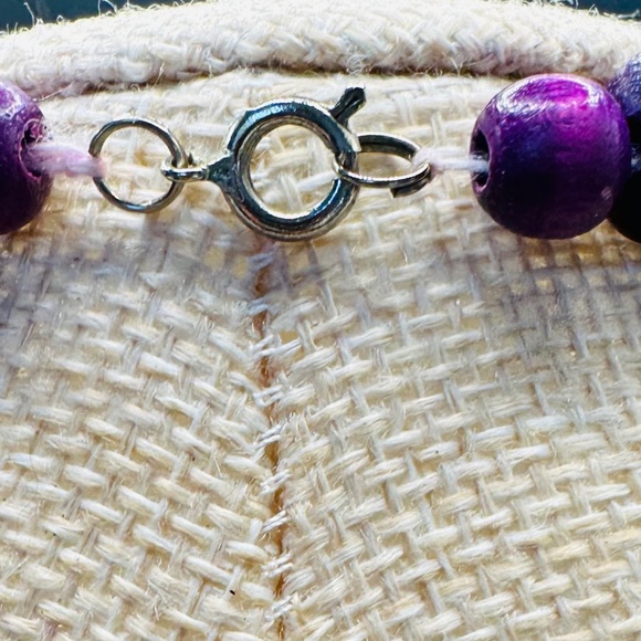 Vivid Wood Purple Necklace And Earrings Set - Picture 4 of 6